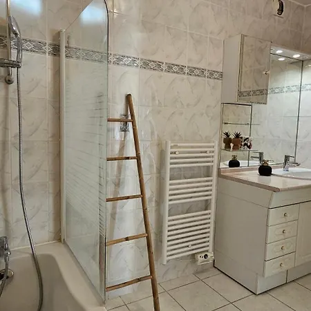 T4 Lumineux, 2 Jardins, à Pied Apartamento